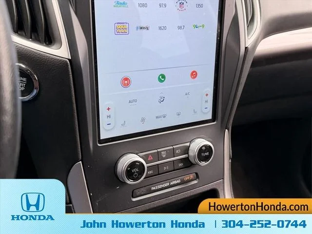 Used 2023 Gray Ford SEL image 21