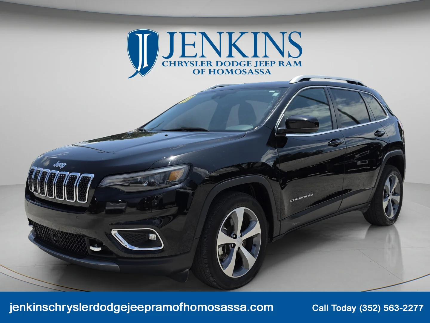 Used 2021 Diamond Black Crystal Pearlcoat Jeep Limited image 10
