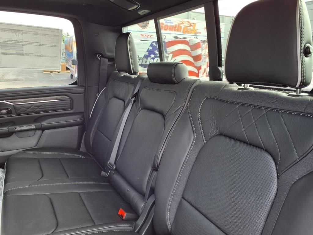 2026 RAM 1500 Limited - Photo 15