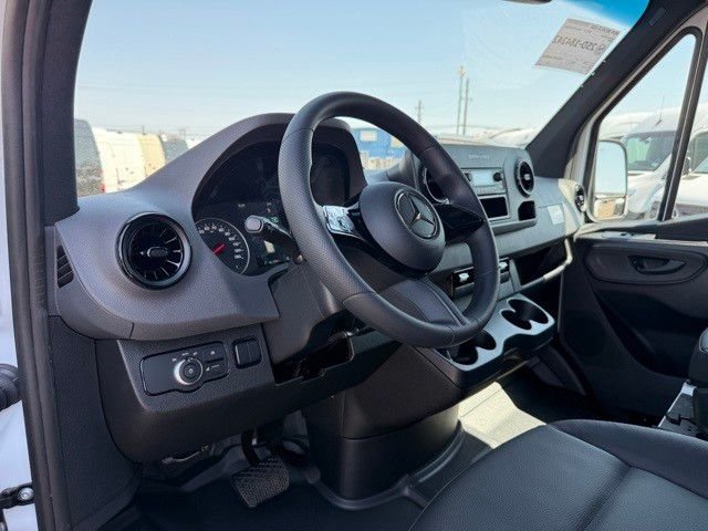 2025 Mercedes-Benz Sprinter Cargo Van Base - Photo 10