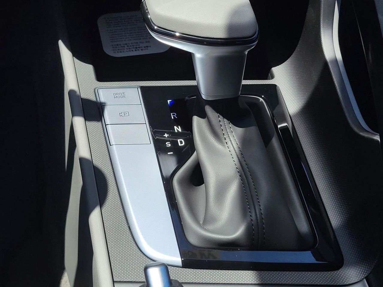New 2026 Amazon Gray Hyundai SEL Sport image 19