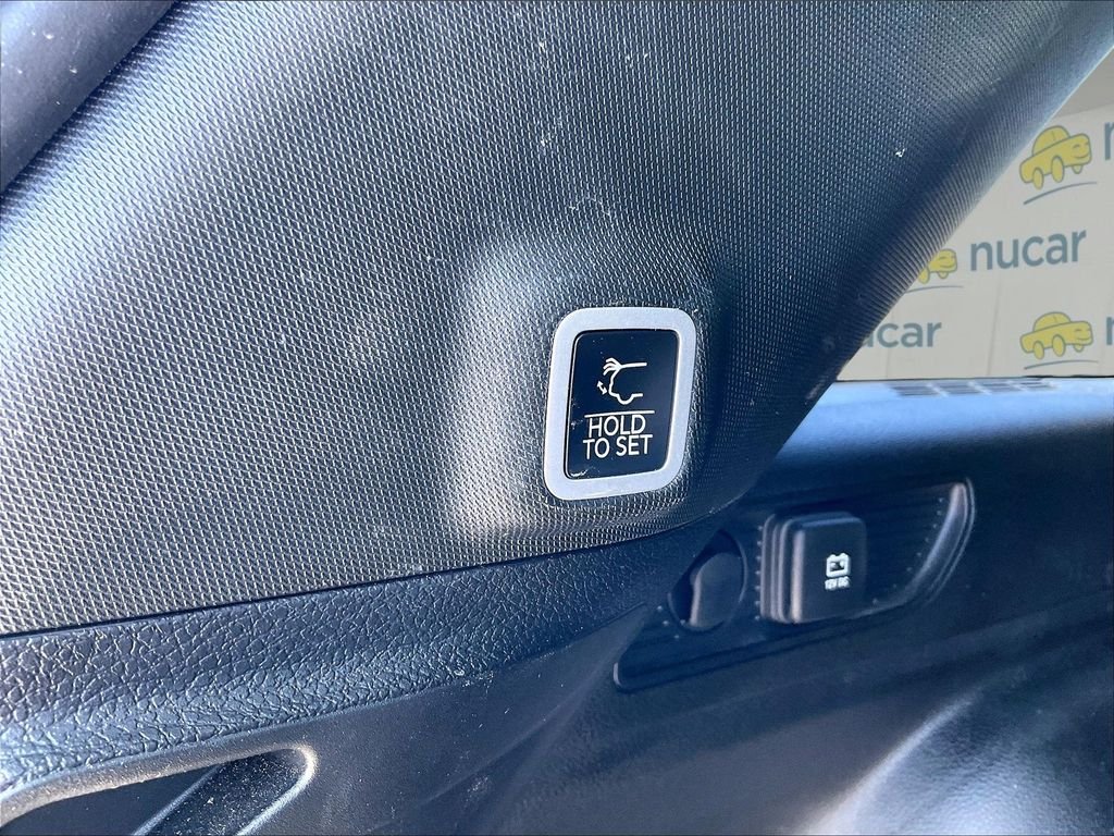Used 2025 Bright White Clearcoat Jeep Altitude X image 35
