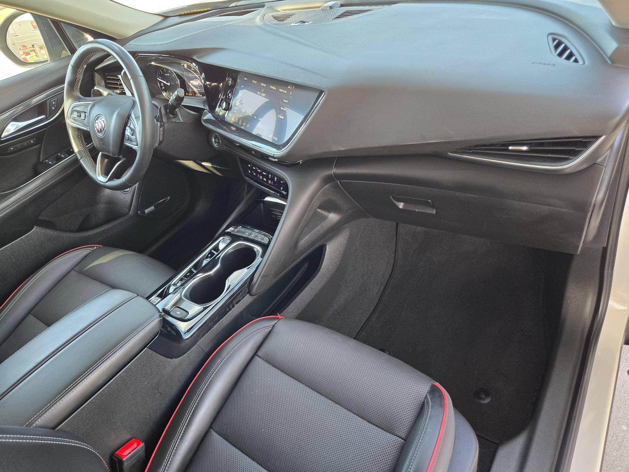 2022 Buick Envision Essence - Photo 26