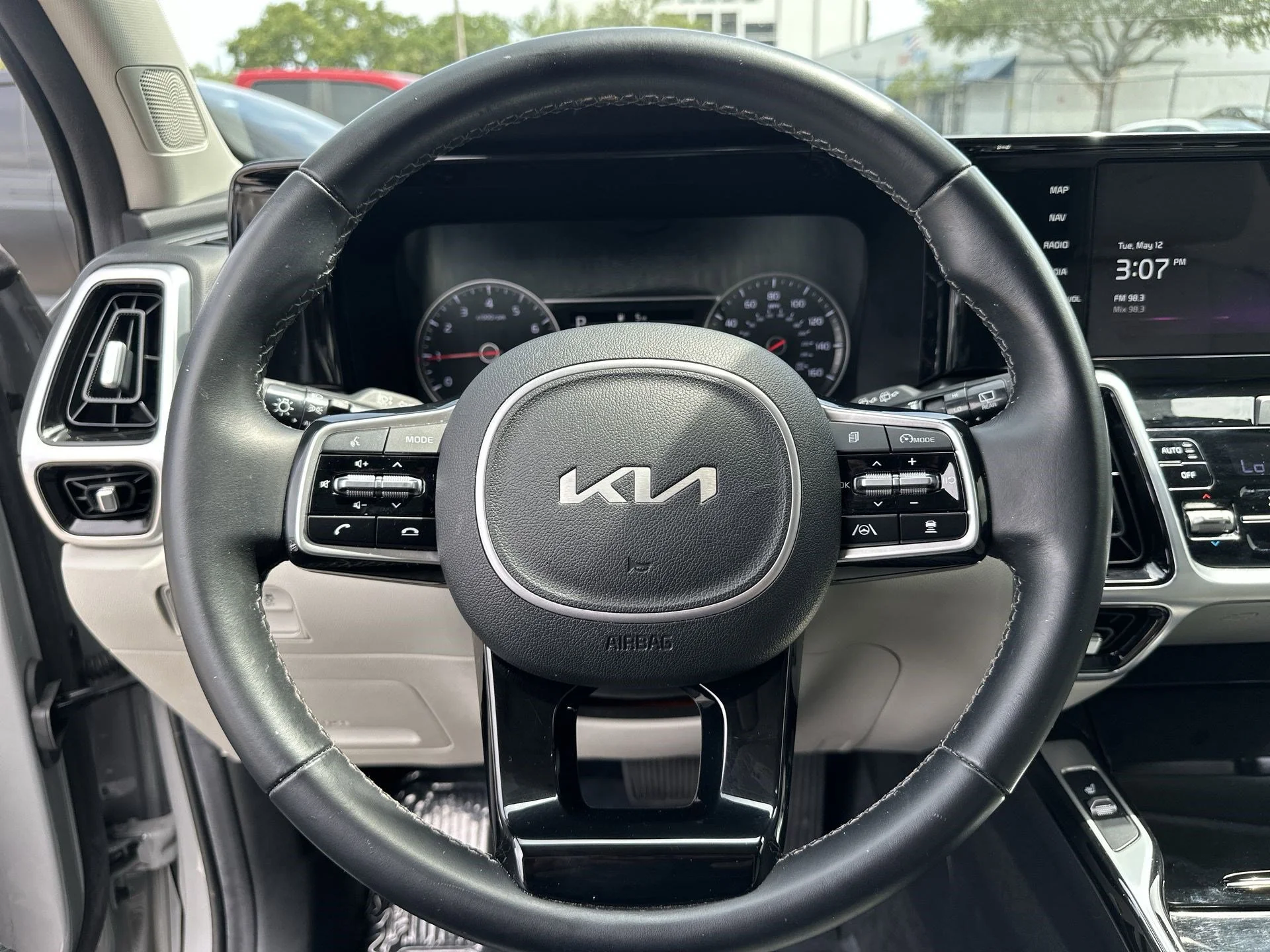 Certified Used 2022 Wolf Gray Kia SX image 11