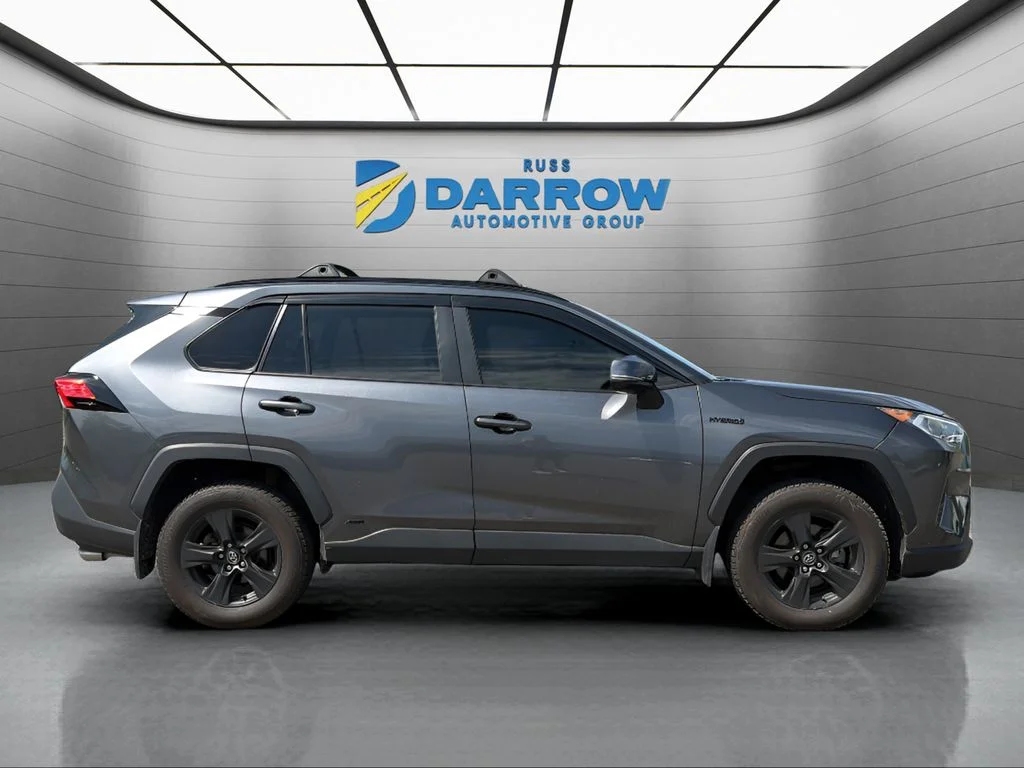 2021 Toyota RAV4 XLE - Photo 6