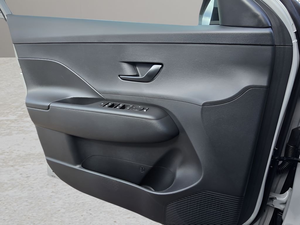 New 2026 Atlas White Hyundai SE image 16