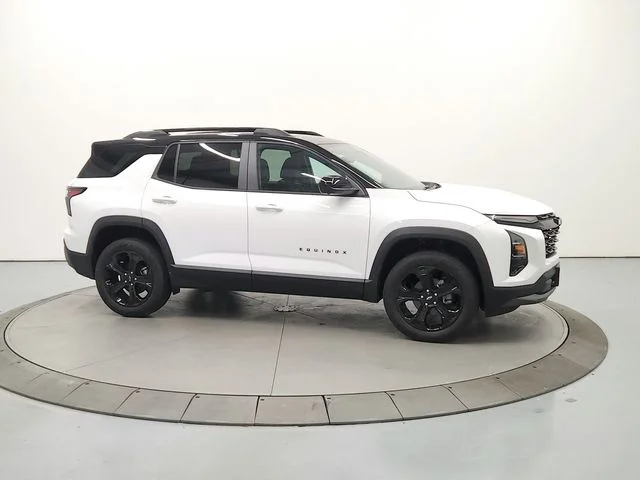 New 2027 White Chevrolet LT image 9