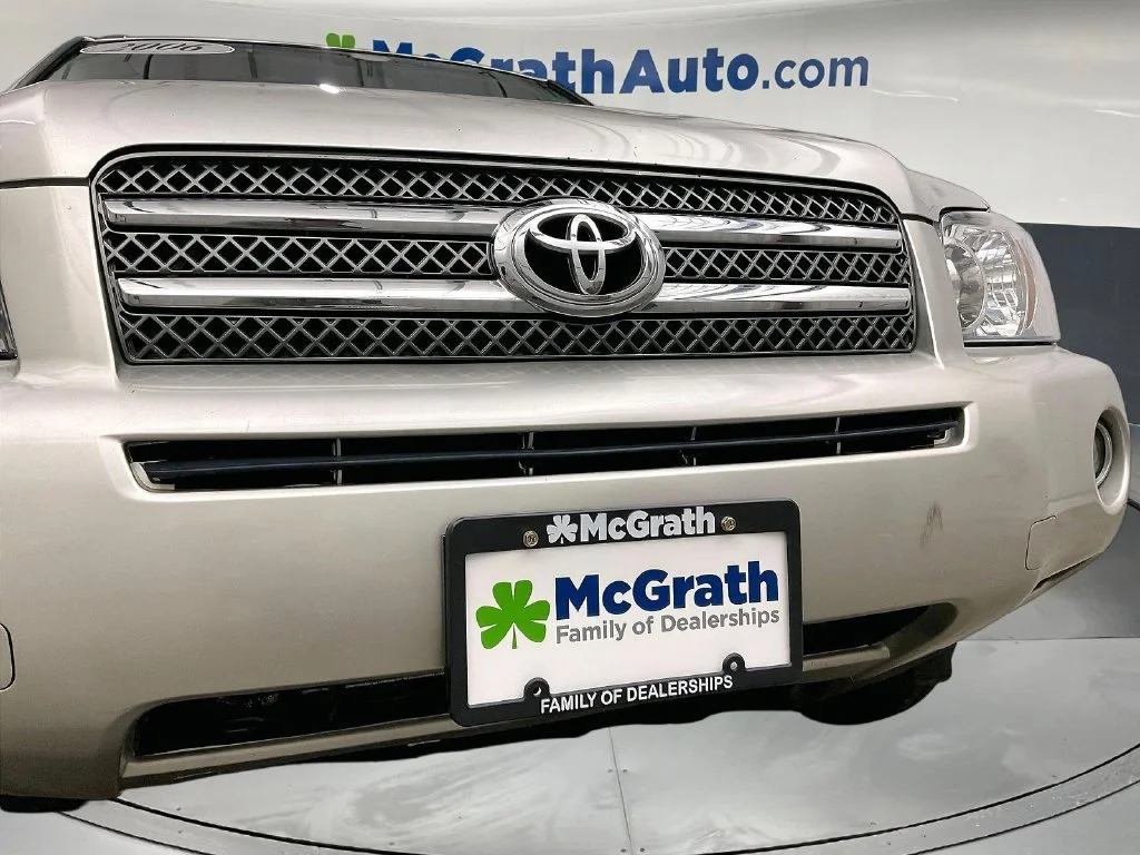 Used 2006 Silver Toyota Limited image 34