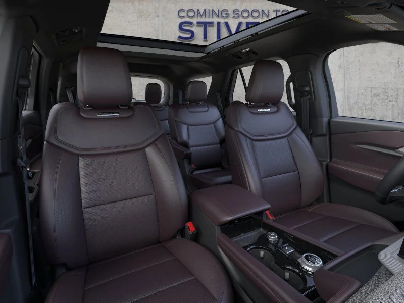 New 2026 Star White Metallic Tri-Coat Ford Platinum™ image 10