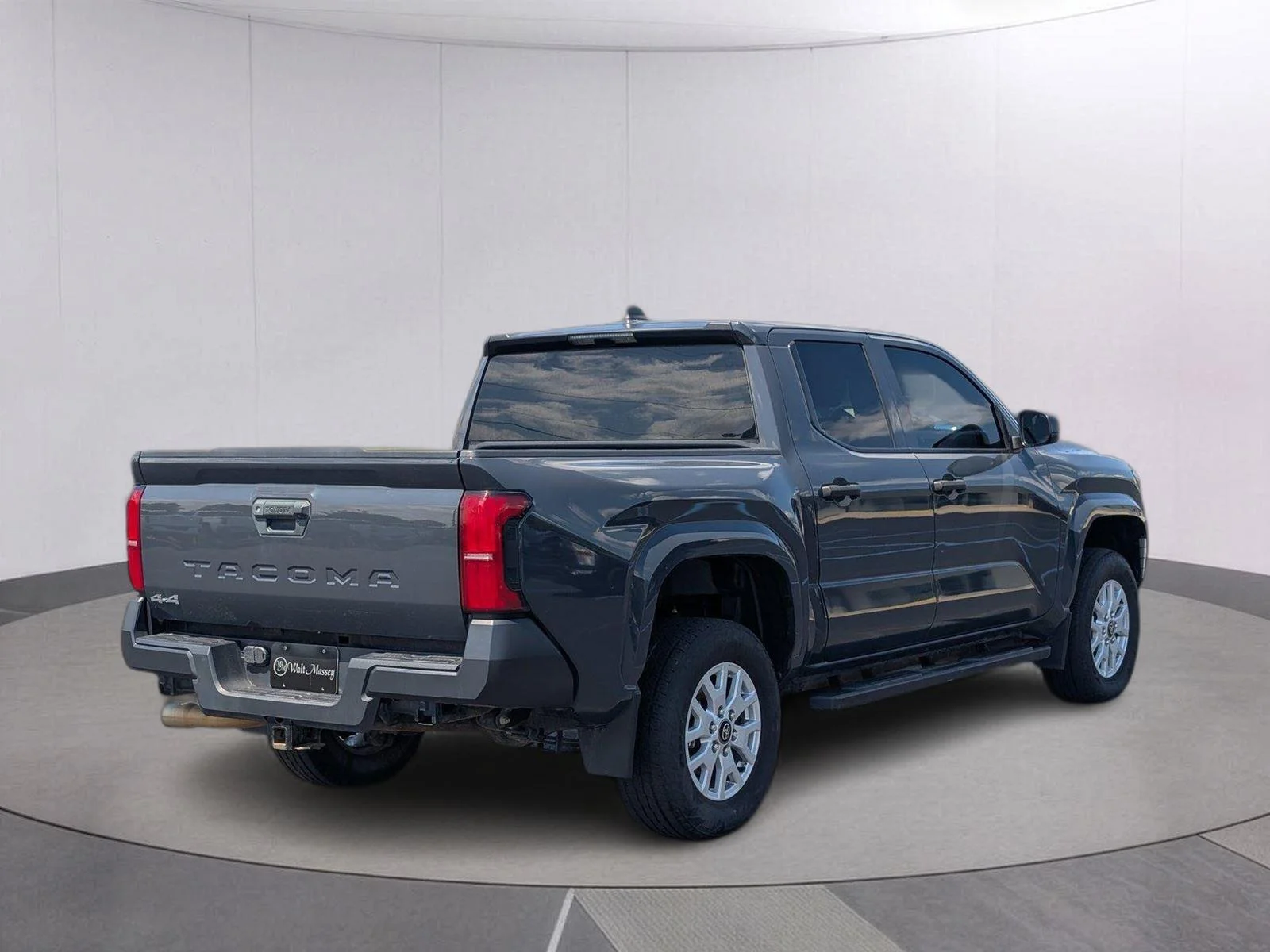 Used 2024 Underground Toyota SR image 7