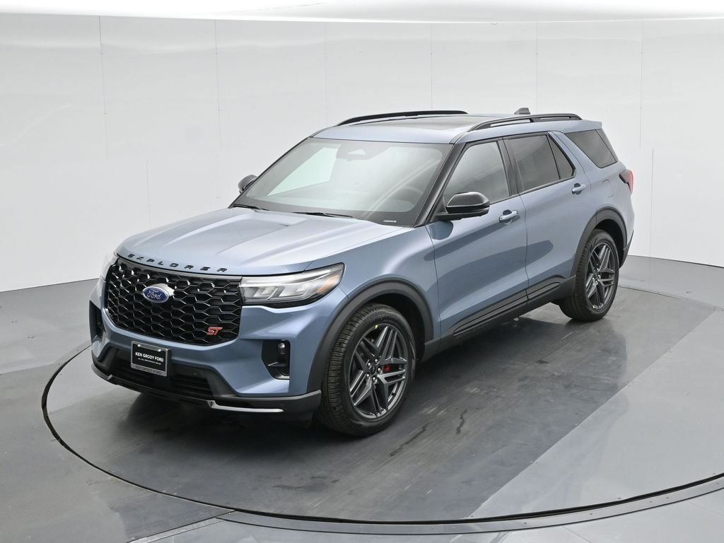 2025 Ford Explorer ST - Photo 41