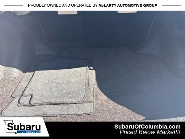 Used 2013 Silver Toyota LE image 16