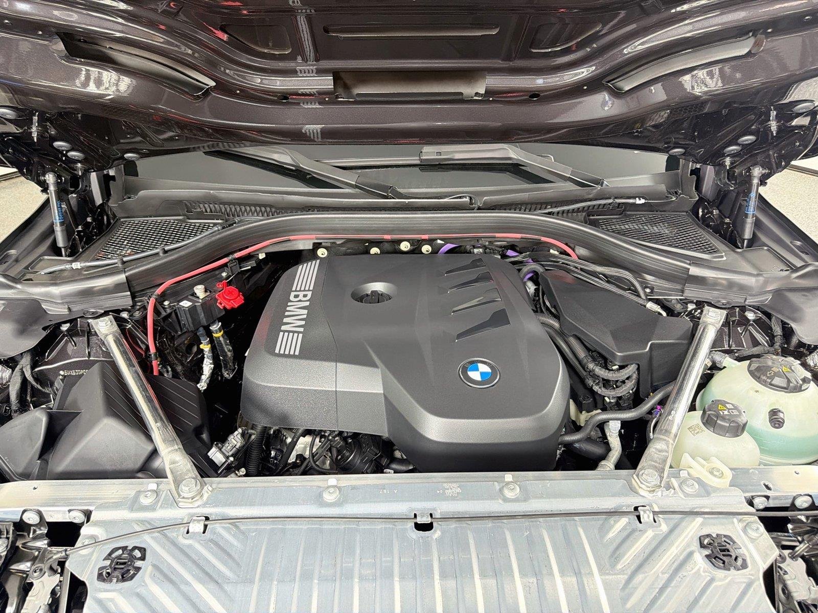 New 2026 Dark Graphite Metallic BMW 30 xDrive image 31