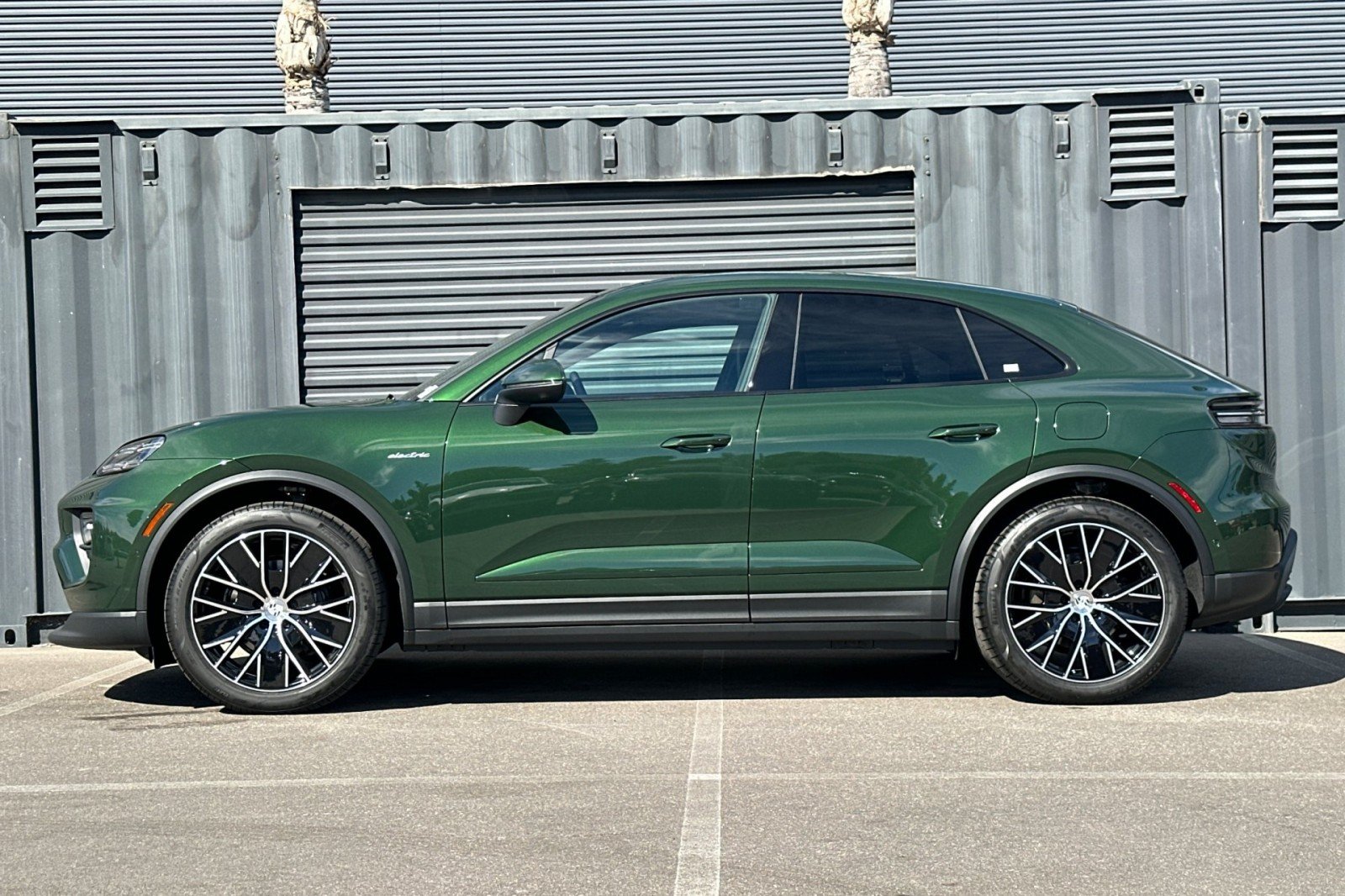 New 2026 Oak Green Metallic Neo Porsche Electric image 2