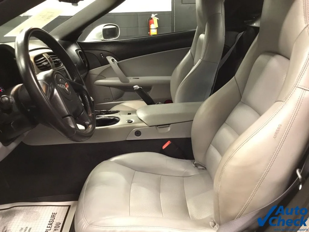 Used 2005 Silver Chevrolet Base image 31