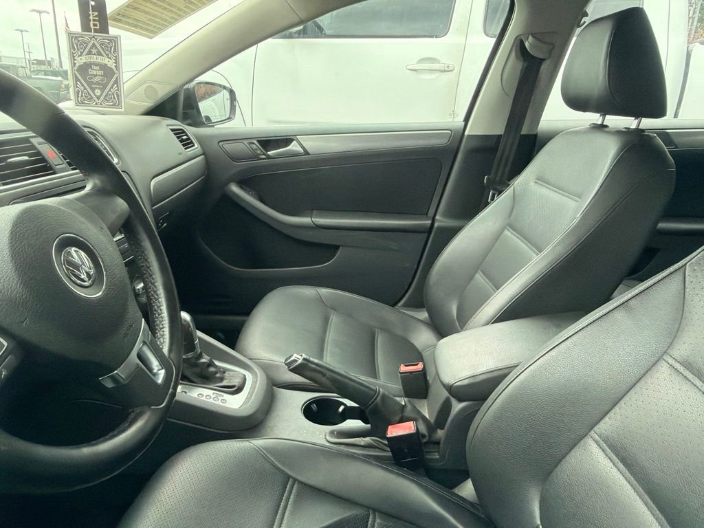 Used 2014 Black Volkswagen 2.0L TDI image 3