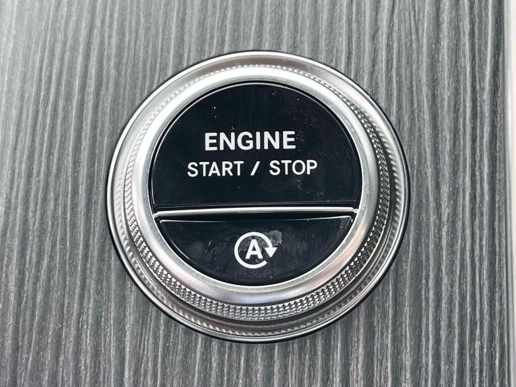 New 2026 2040/Black Mercedes-Benz AMG® GLC 43 image 35