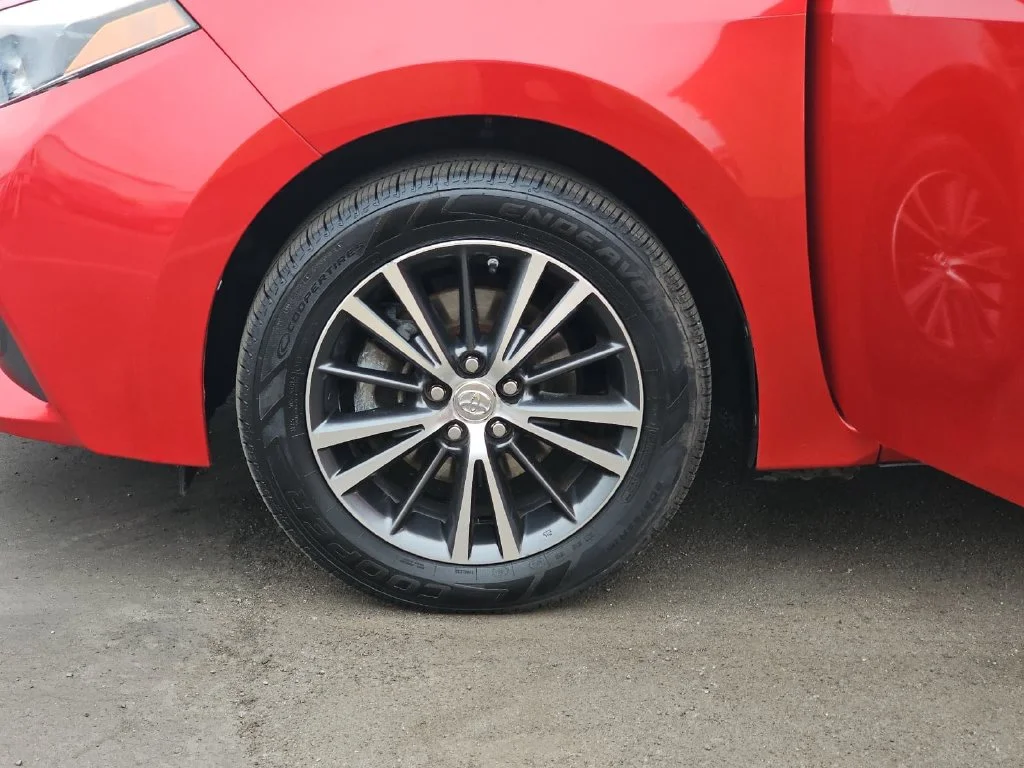 Used 2016 Red Toyota LE Plus image 34
