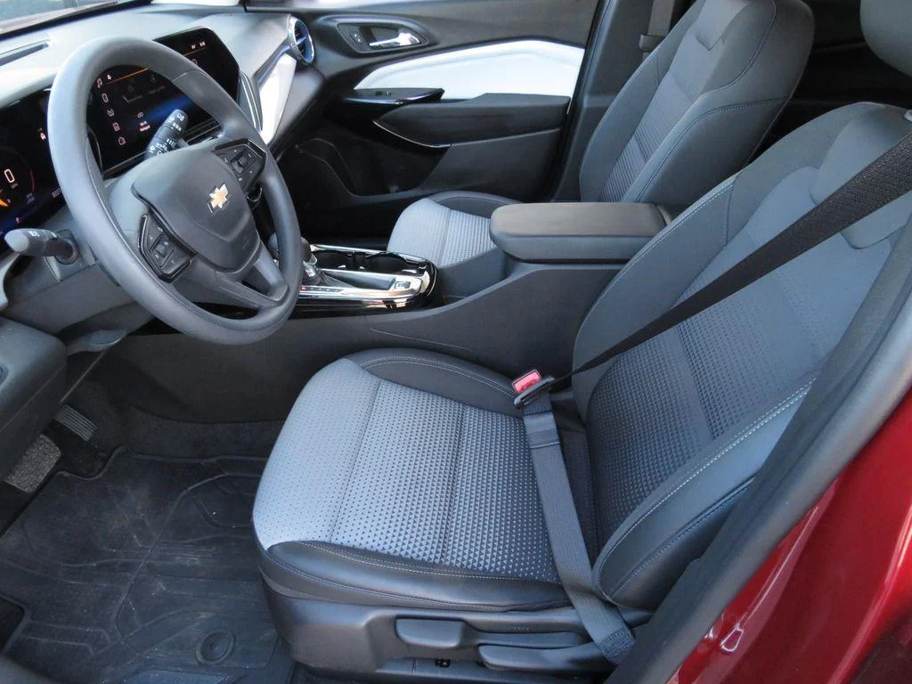 Used 2024 Crimson Chevrolet LT image 17