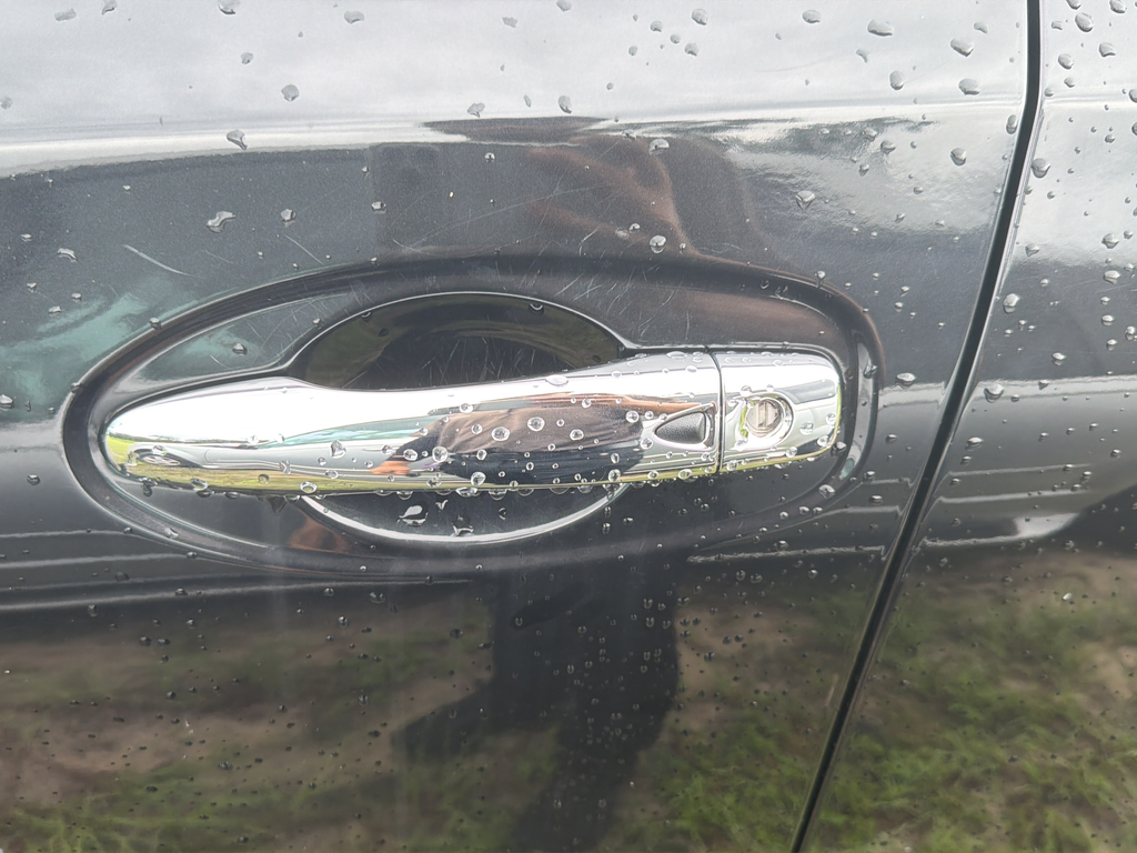 Used 2018 Black Nissan SV image 17