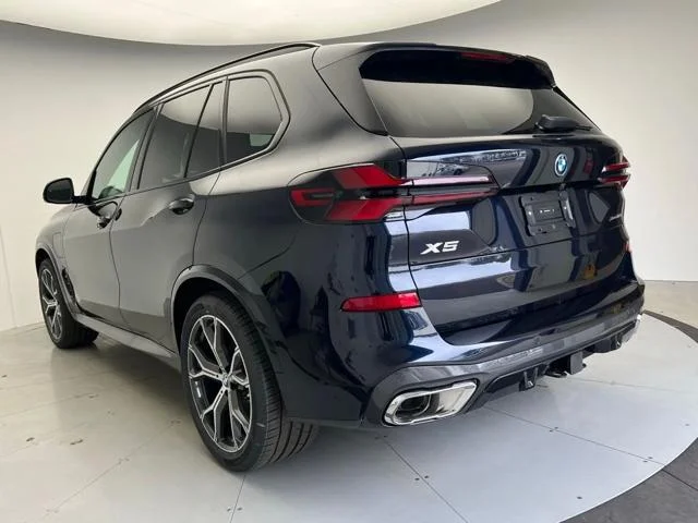 New 2026 Carbon Black Metallic BMW xDrive50e image 4