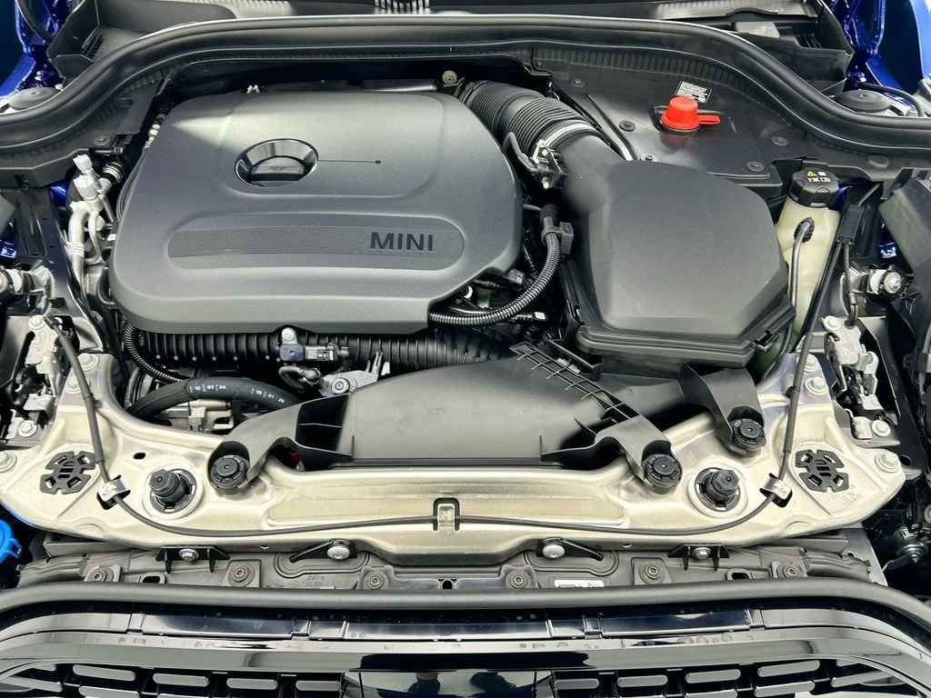 New 2026 Blazing Blue Metallic MINI Oxford Edition image 28