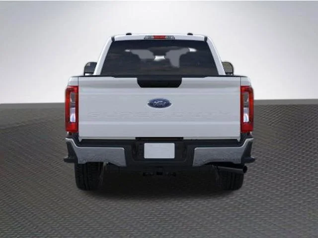 New 2026 Oxford White Ford F-250® XLT image 5