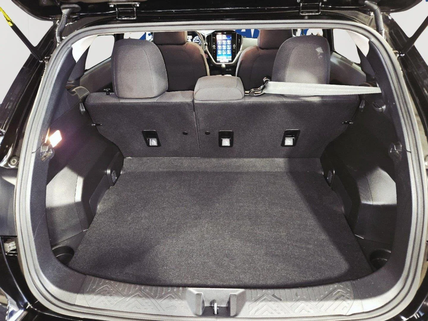 Used 2025 Crystal Black Silica Subaru Premium image 36