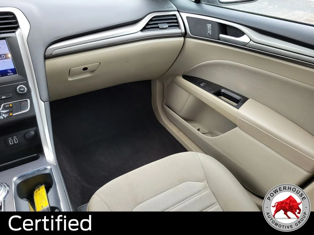 Used 2020 White Ford SE image 20