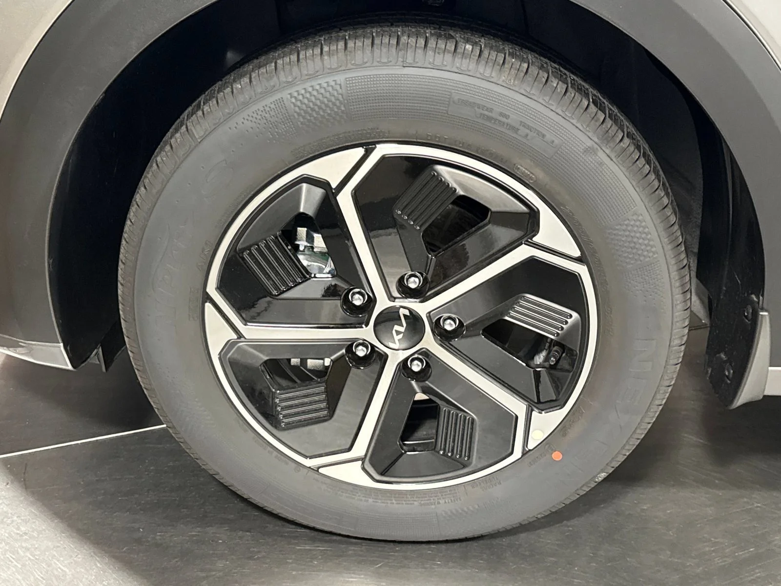 New 2026 Steel Gray Kia EX image 2