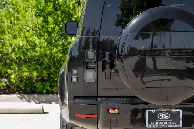 New 2026 Santorini Black Land Rover X image 45