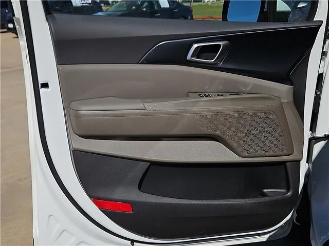 New 2027 Snow White KIA LX Passenger image 13