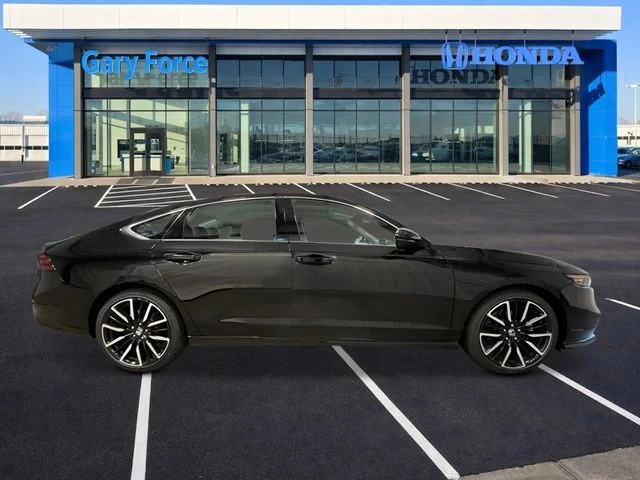 New 2026 Crystal Black Pearl Honda Touring image 8