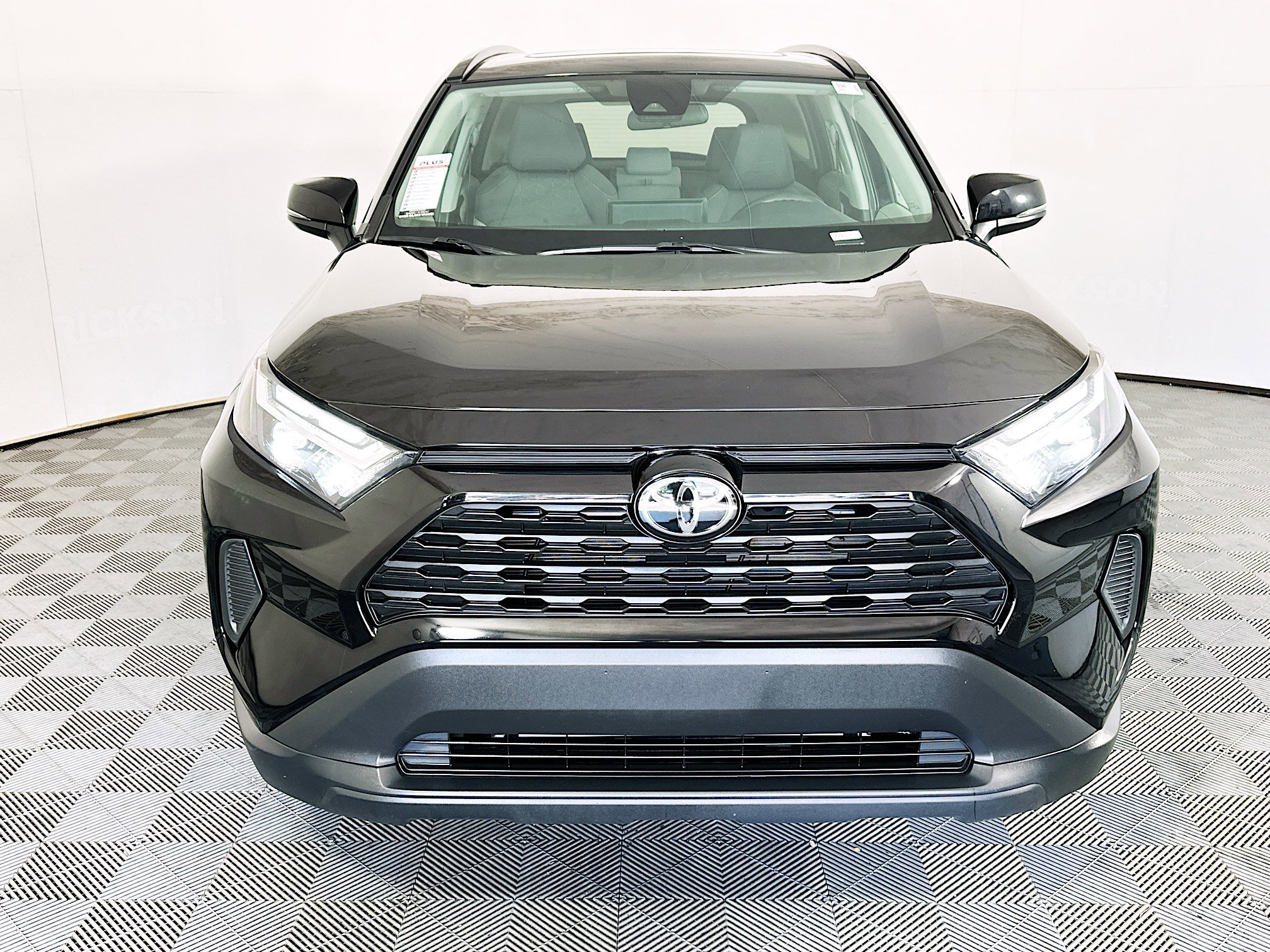 Used 2025 Midnight Black Metallic Toyota XLE image 8