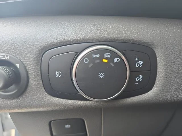 New 2026 Oxford White Ford Passenger Van XLT image 14