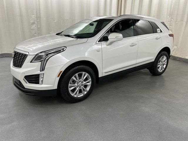 2025 Cadillac XT5 Luxury photo 2
