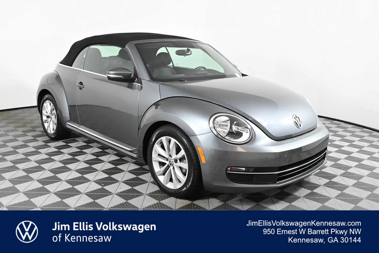 2013 Volkswagen Beetle 2.0L Conv. TDI DSG's photo