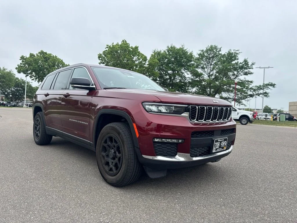 Used 2023 Red Jeep Limited image 1