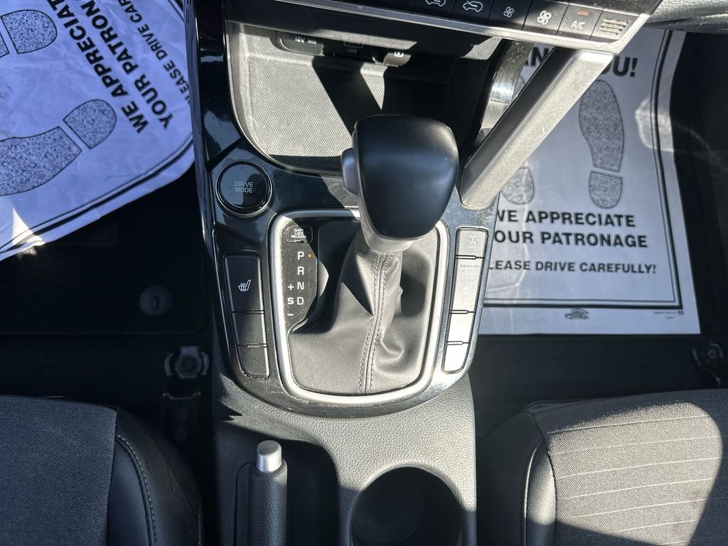 Used 2023 Orange Kia S image 26