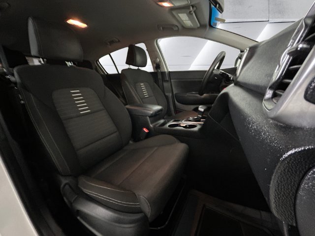 Used 2018 White Kia LX image 14