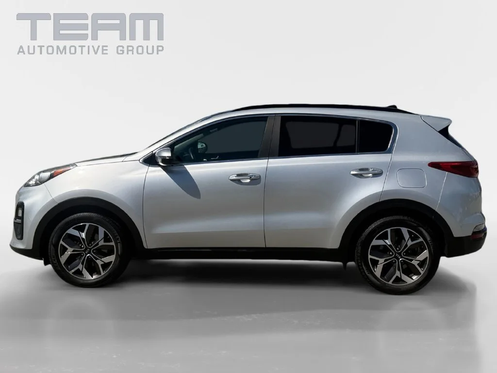 Used 2022 Silver Kia EX image 4