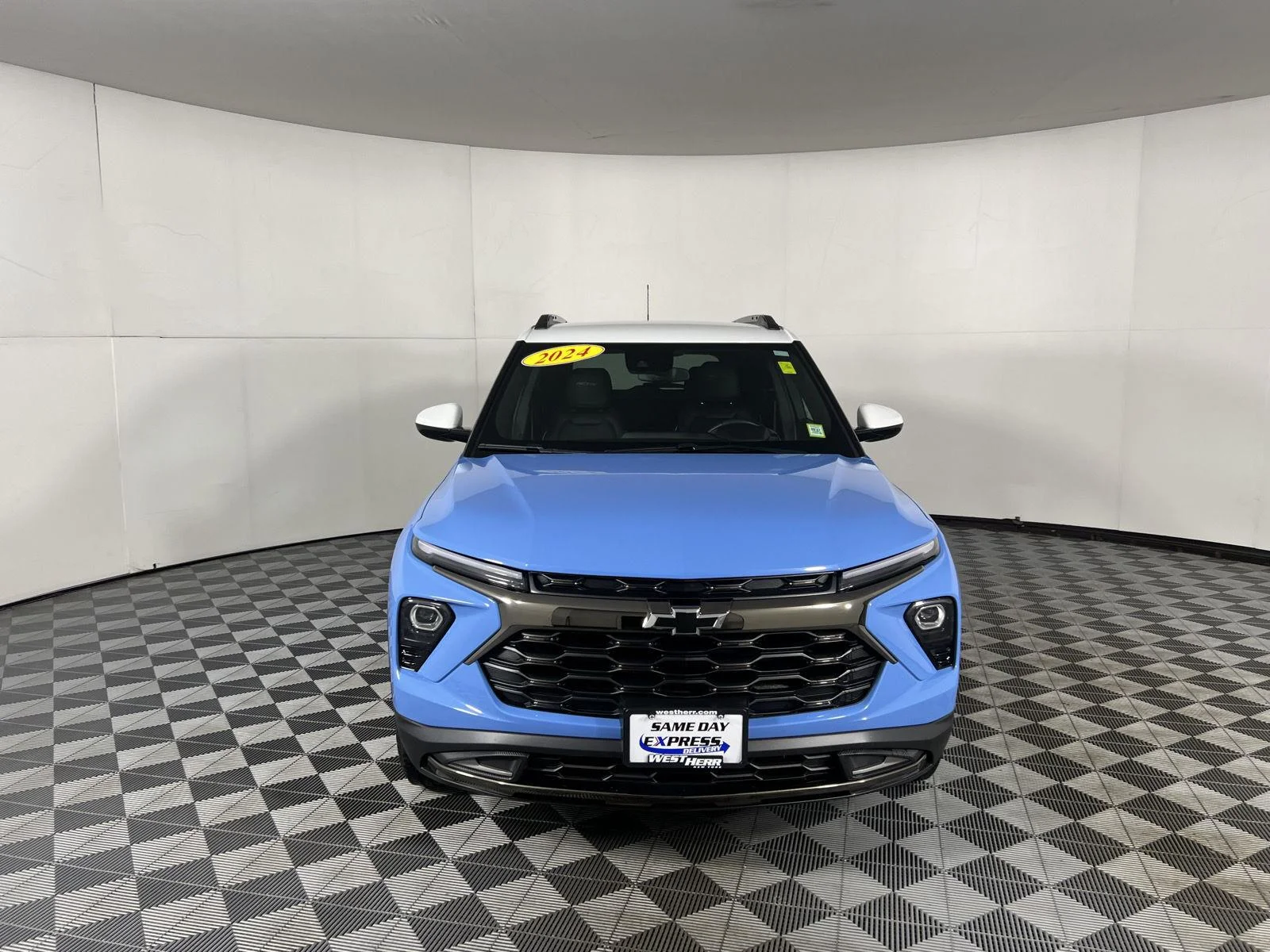 Used 2024 Fountain Blue Chevrolet ACTIV image 25