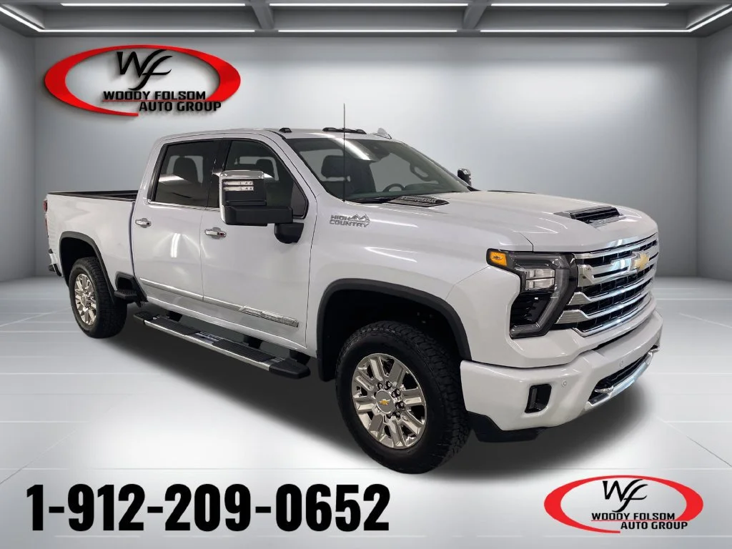 New 2026 Polar White Tricoat Chevrolet High Country image 1