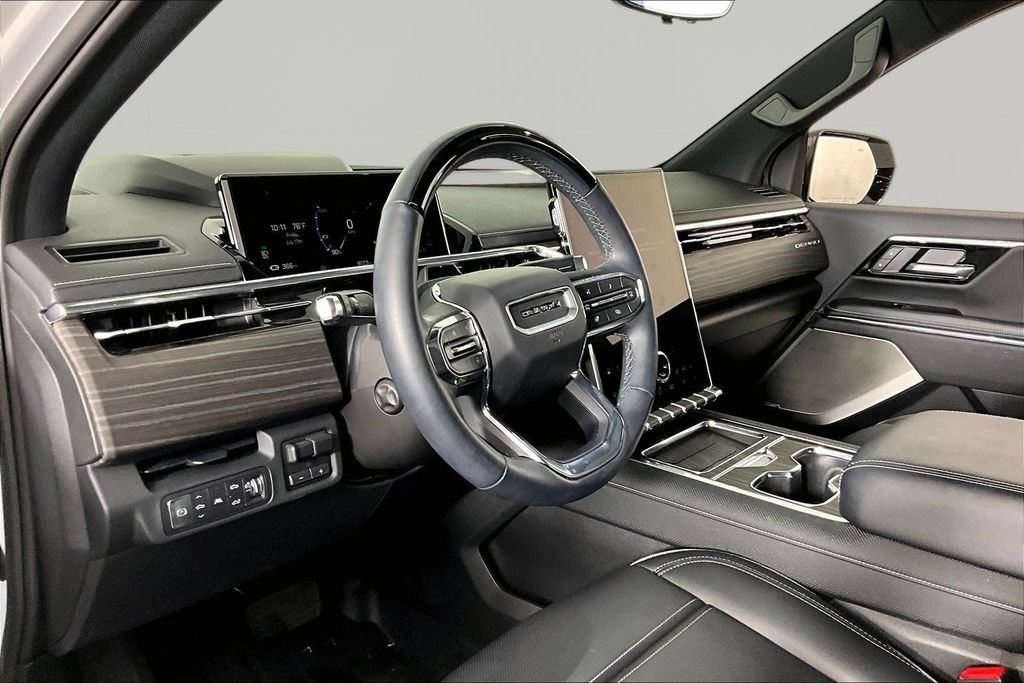 Used 2025 White GMC Denali image 15