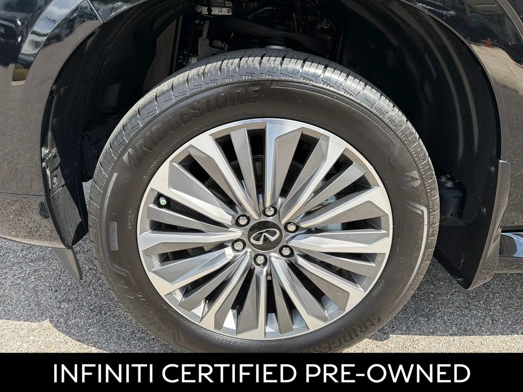 Certified Used 2026 Black Obsidian INFINITI LUXE image 15