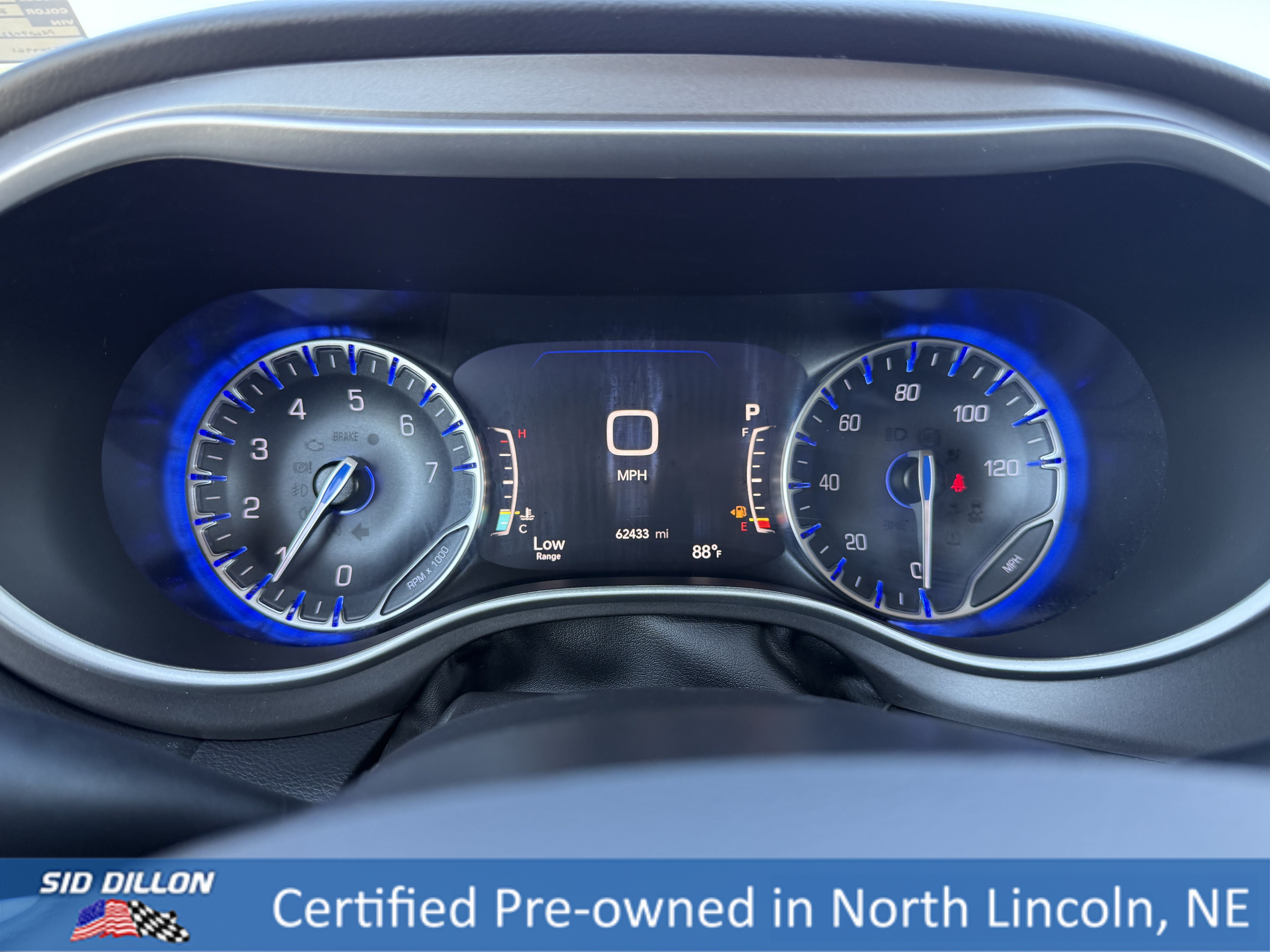 Used 2023 Brilliant Black Crystal Pearlcoat Chrysler Touring L image 13