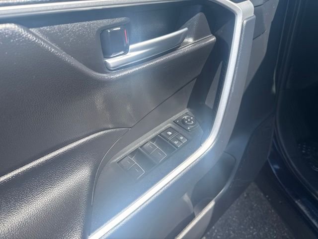 Used 2024  Toyota XLE image 17