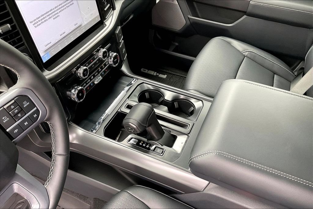 New 2026 Ford F-150 Lariat 4D SuperCrew
