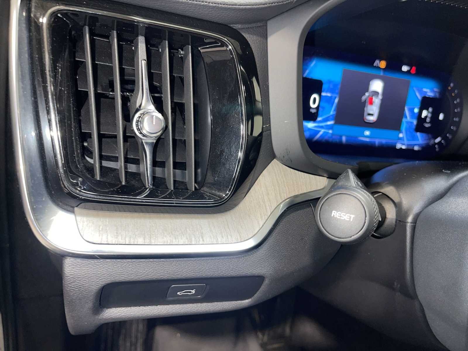 Used 2023 Gray Volvo Ultimate image 24