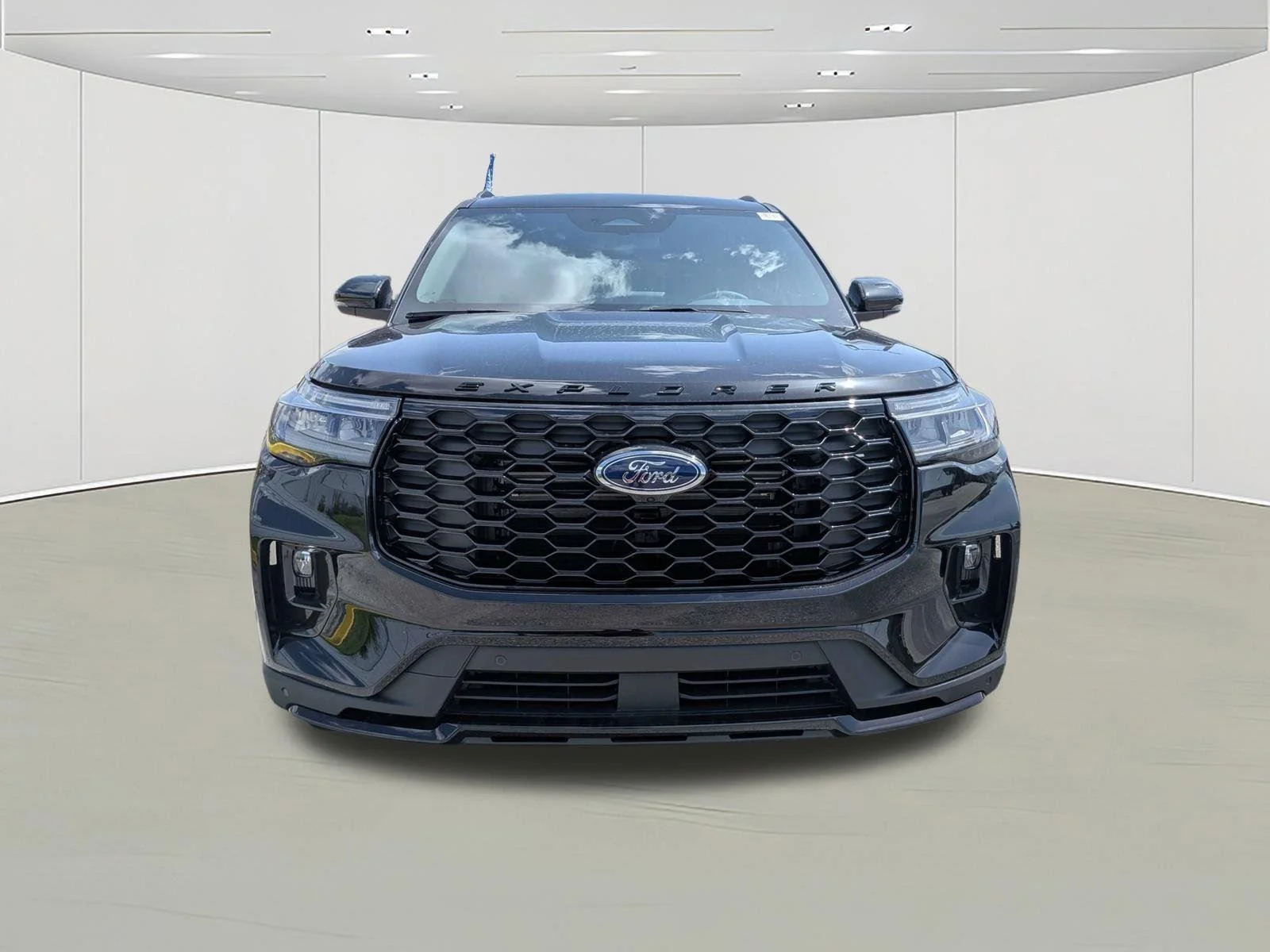 New 2026 Agate Black Metallic Ford ST-Line image 2
